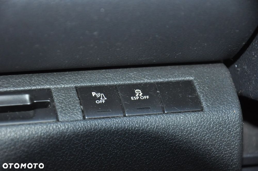 Peugeot 3008 HDi 160 Automatik Allure - 37