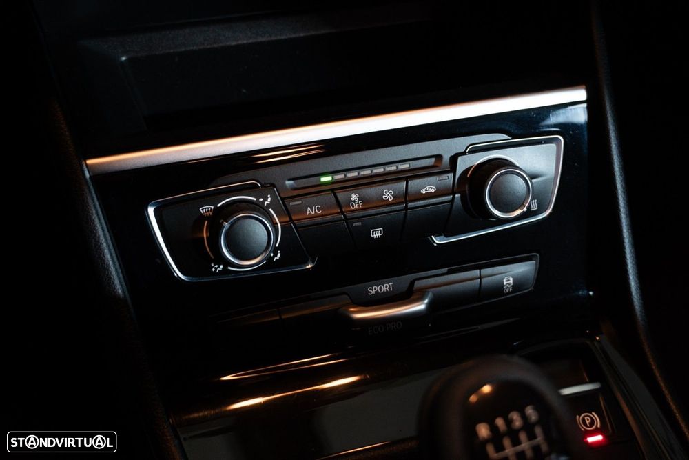 BMW 216 Active Tourer d Advantage - 31