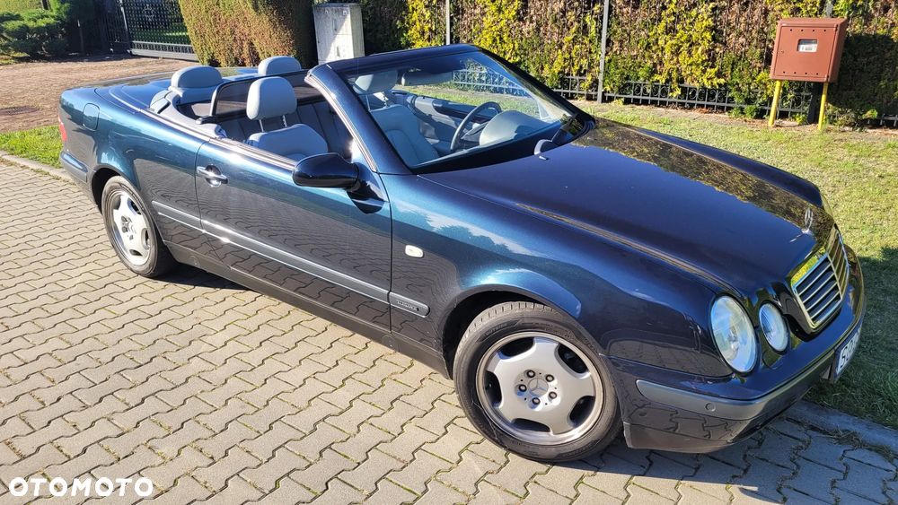 Mercedes-Benz CLK 320 - 22