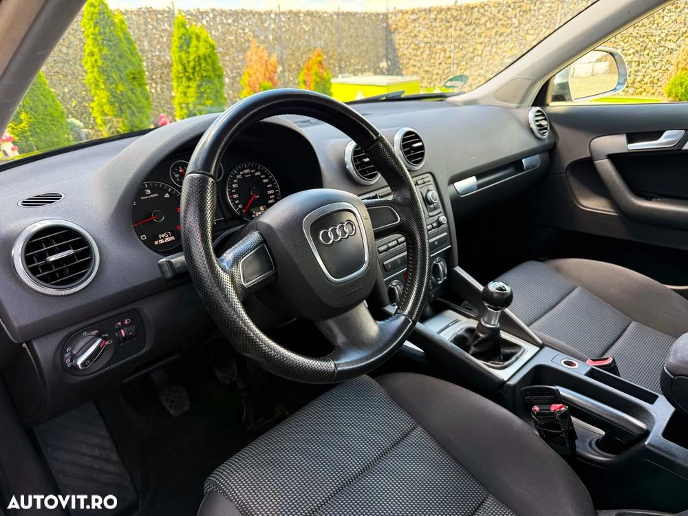 Audi A3 Sportback 2.0 TDI Attraction - 6
