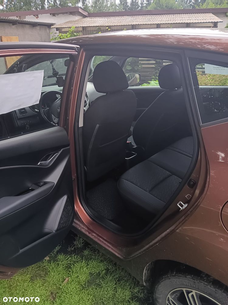 Hyundai ix20 - 23