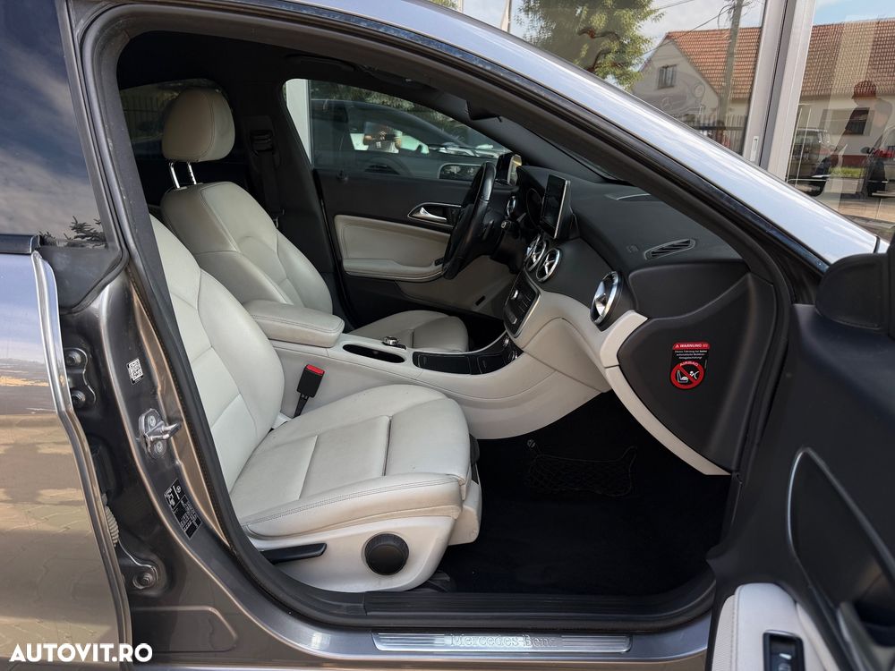 Mercedes-Benz CLA 200 - 12