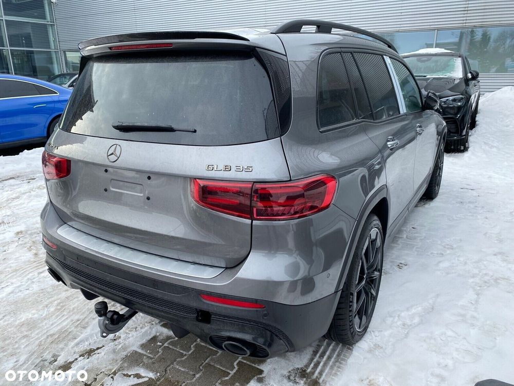 Mercedes-Benz GLB - 3