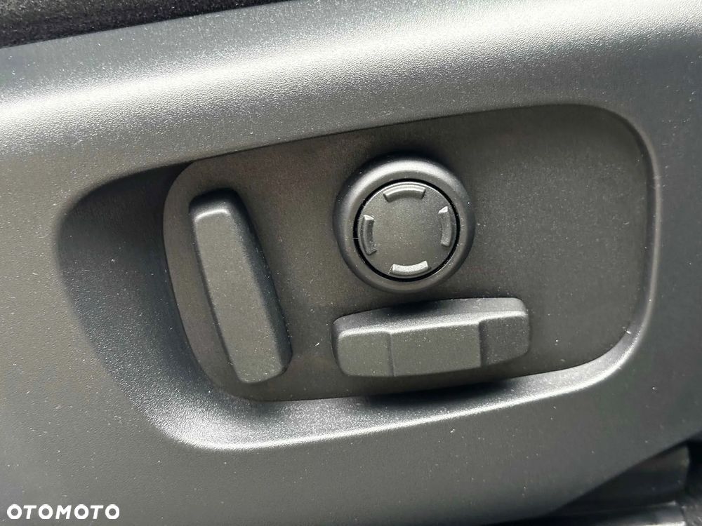 Land Rover Range Rover Evoque P250 R-Dynamic - 28