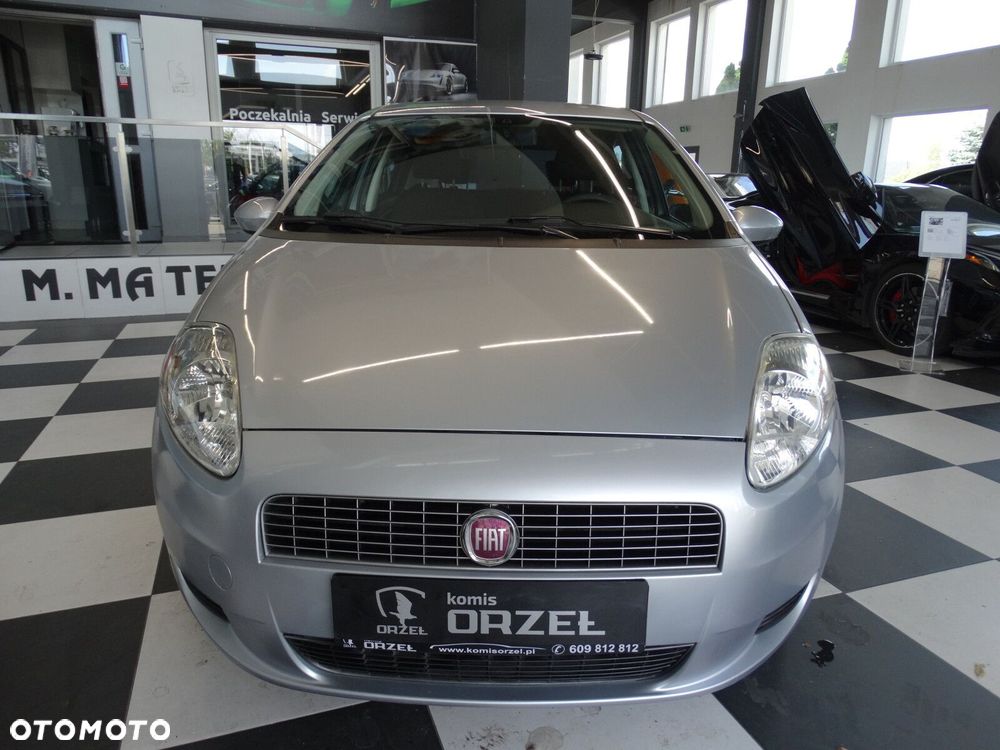 Fiat Grande Punto - 10