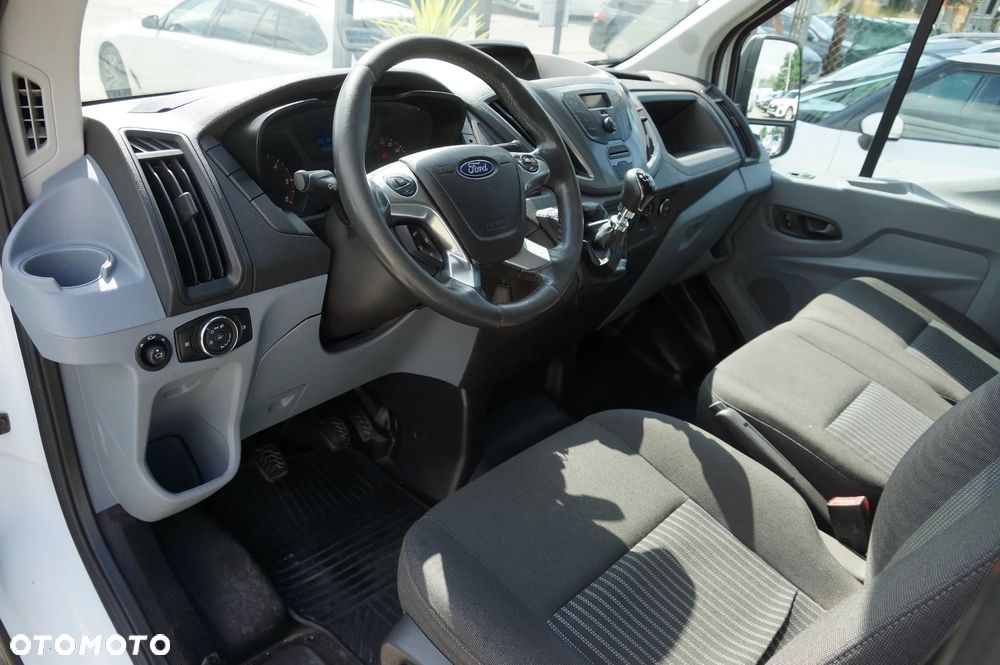 Ford Transit - 20
