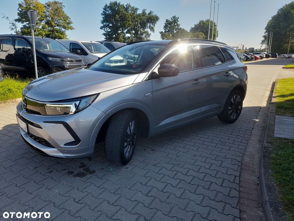 Opel Grandland 1.2 T Business Elegance S&S - 8