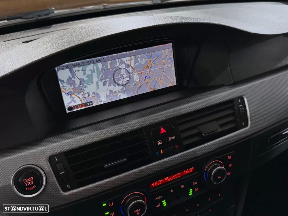 BMW 320 d Touring Pack M - 23