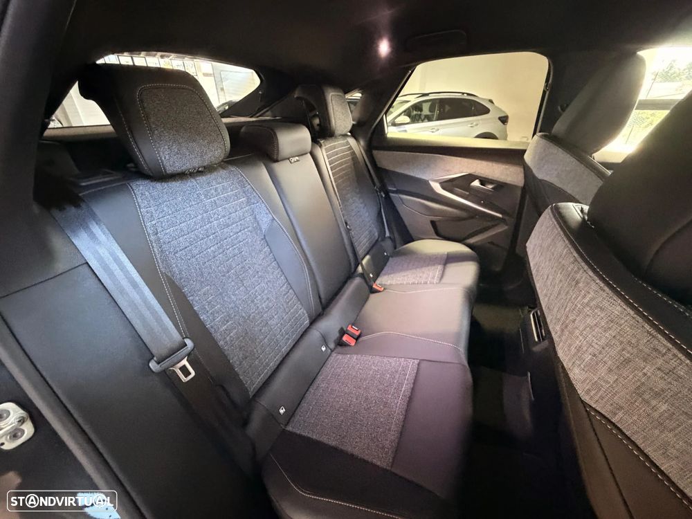 Peugeot 3008 1.2 Hybrid Allure Pack e-DCS6 - 11