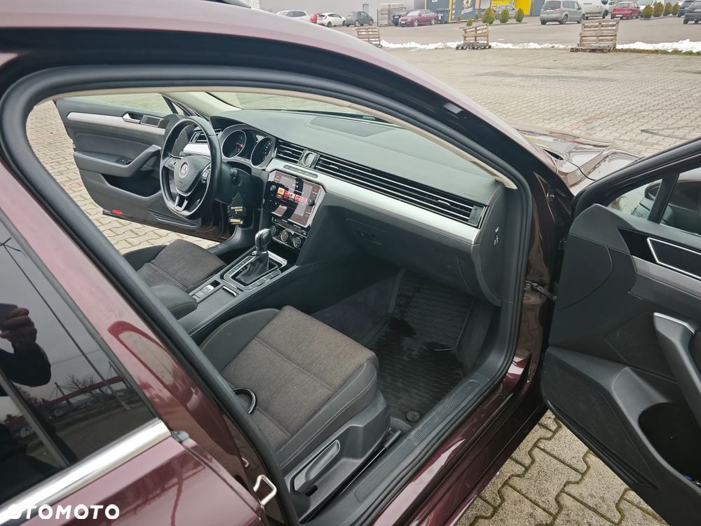 Volkswagen Passat 2.0 TDI SCR (BlueMotion Technology) DSG Highline - 16