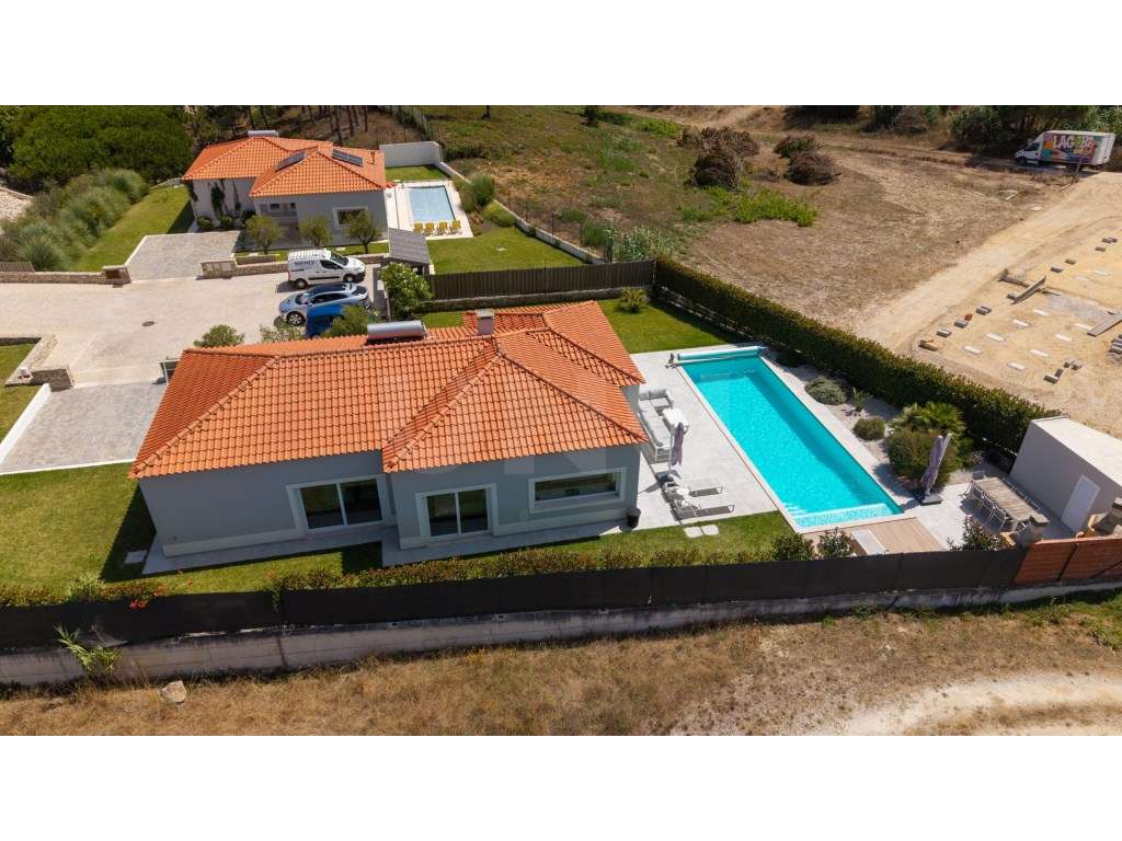 Moradia Nova de Construção na Serra do Bouro - Grande imagem: 5/23