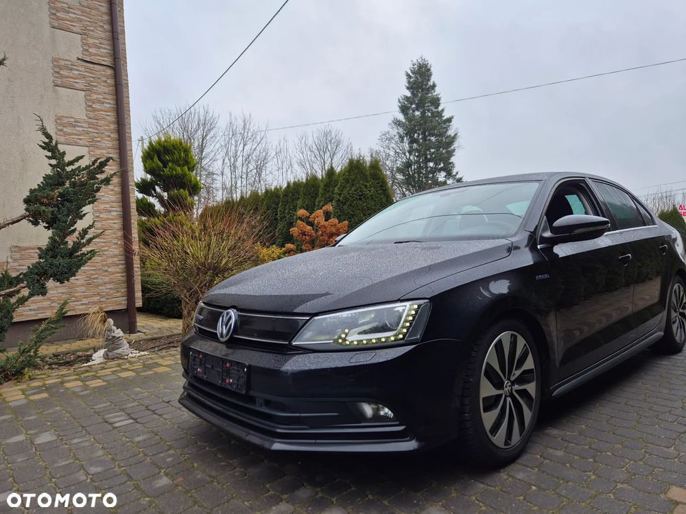 Volkswagen Jetta 1.4 DSG Highline - 1