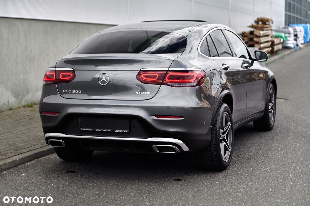 Mercedes-Benz GLC - 12