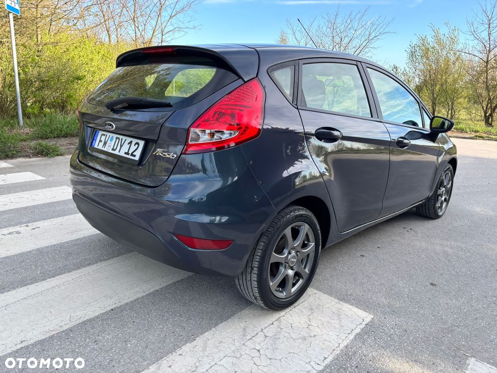 Ford Fiesta 1.25 Champions Edition - 21