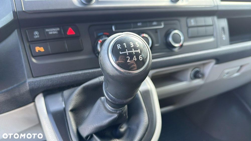 Volkswagen Transporter - 20