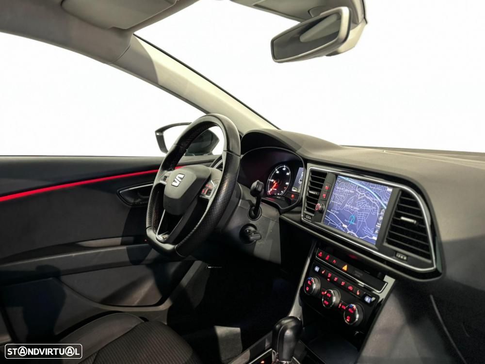 SEAT Leon ST 2.0 TDI DPF DSG FR - 20