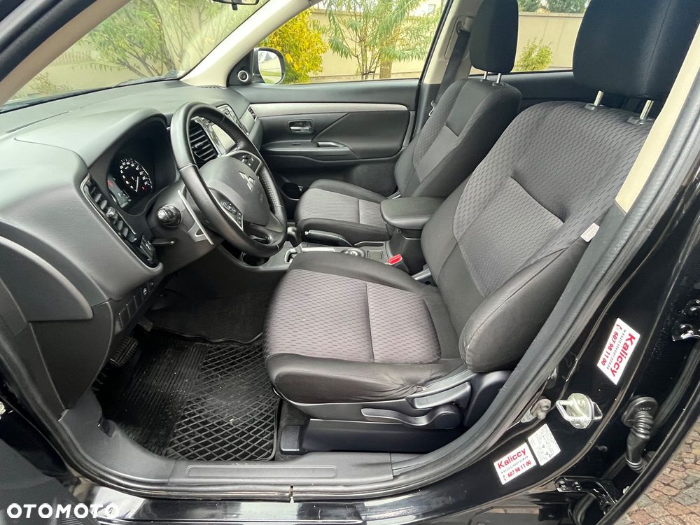 Mitsubishi Outlander 2.0 Intense + - 21
