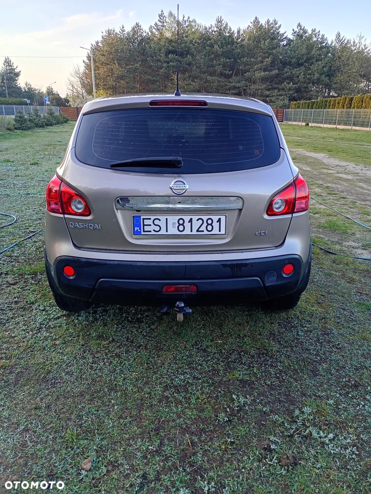Nissan Qashqai 2.0 dCi 4 x 4 DPF 360 - 10