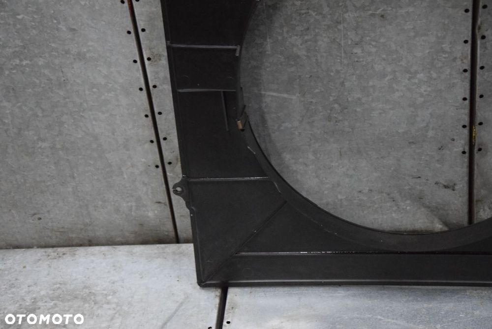 TOYOTA 4 RUNNER OSŁONA WENTYLATORA - 10