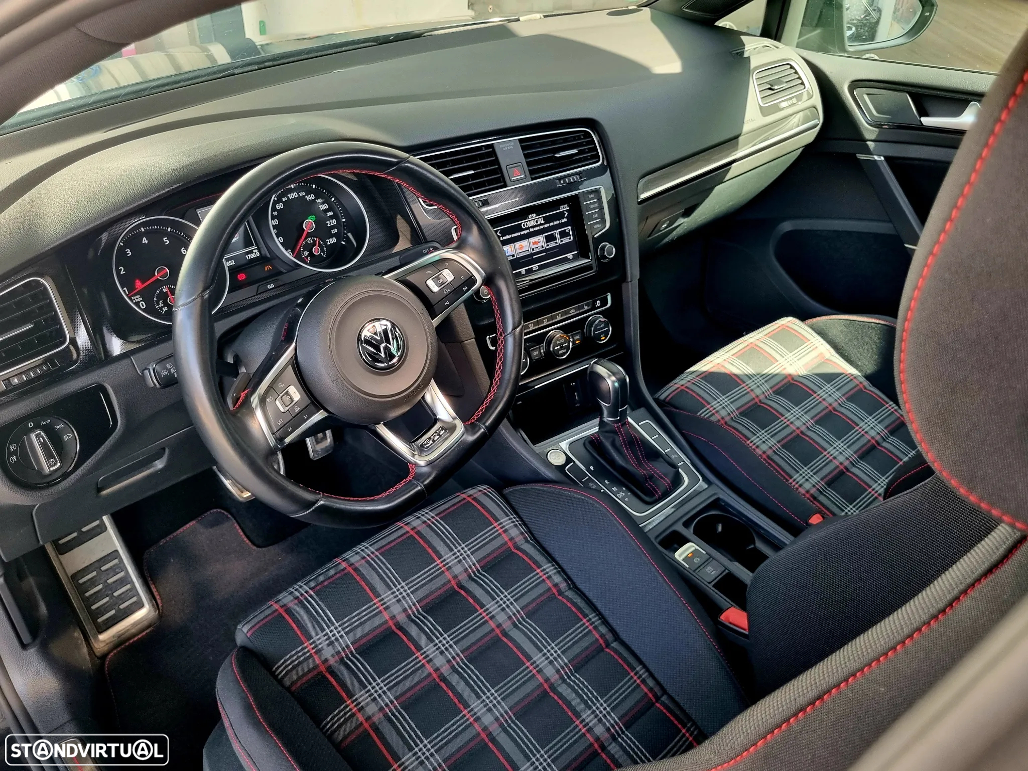 VW Golf 2.0 TSi GTi DSG - 12
