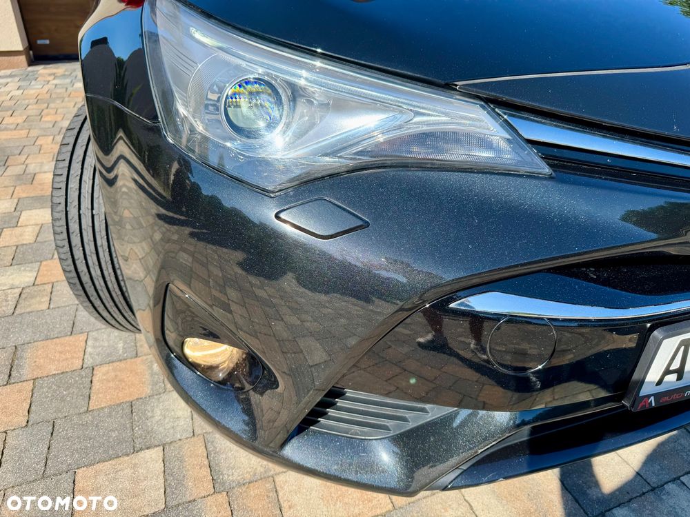 Toyota Avensis Touring Sports 1.8 Edition S+ - 32