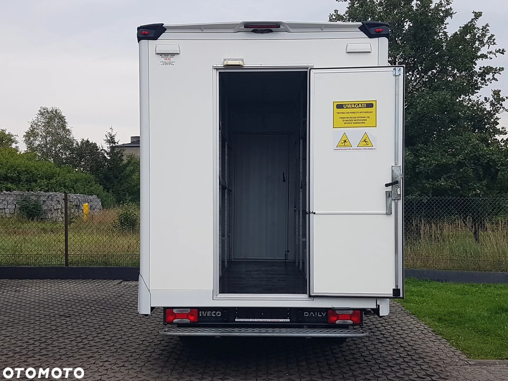 Iveco DAILY KONTENER NISKOPODŁOGOWY 4,31x2,24x2,43 FOODTRUCK SKLEP KAMPER KLIMA BAR KONIOWÓZ - 5