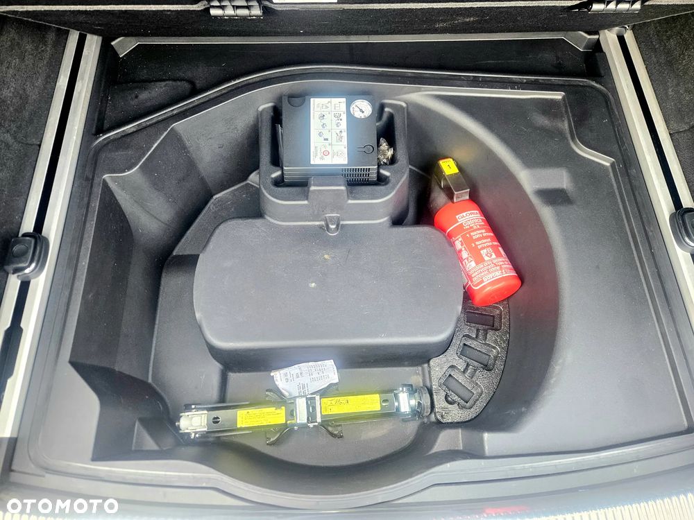 Audi A6 Avant 2.0 TDI Ultra S tronic - 32