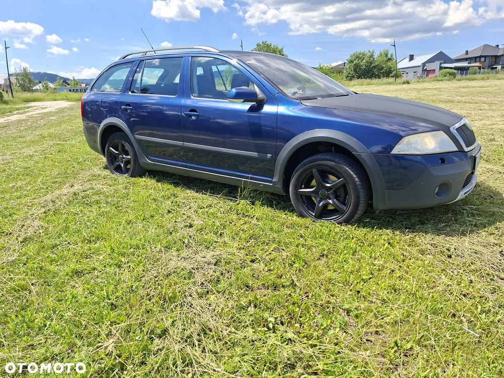 Skoda Octavia 2.0 TDI DPF Scout 4x4 - 4