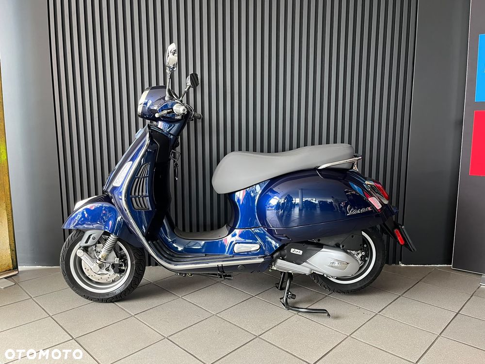 Vespa GTS - 13