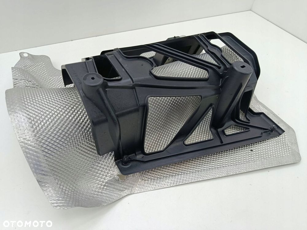 VOLVO XC 40 OSŁONA TERMICZNA MOCOWANIE 31694867 8889807945 - 7