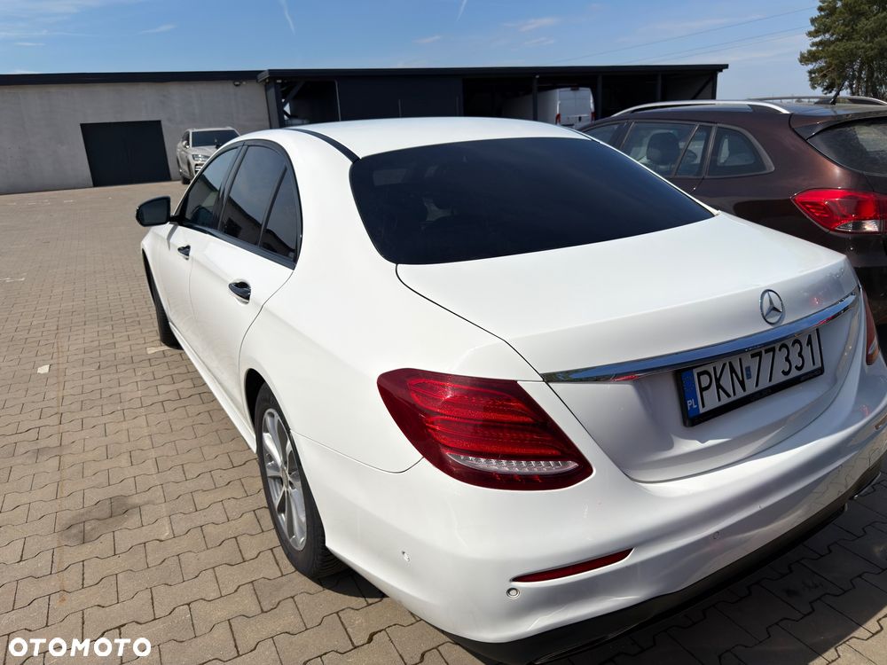 Mercedes-Benz Klasa E 200 9G-TRONIC - 4