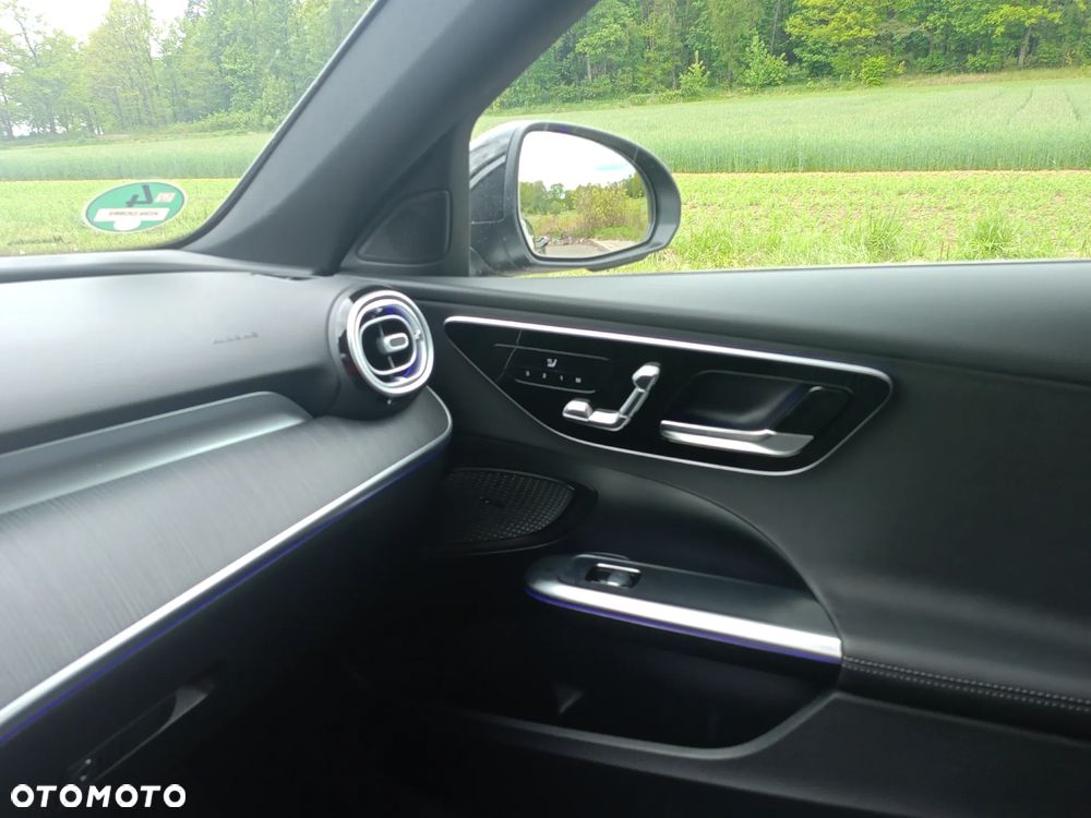 Mercedes-Benz Klasa C 220 d mHEV - 13