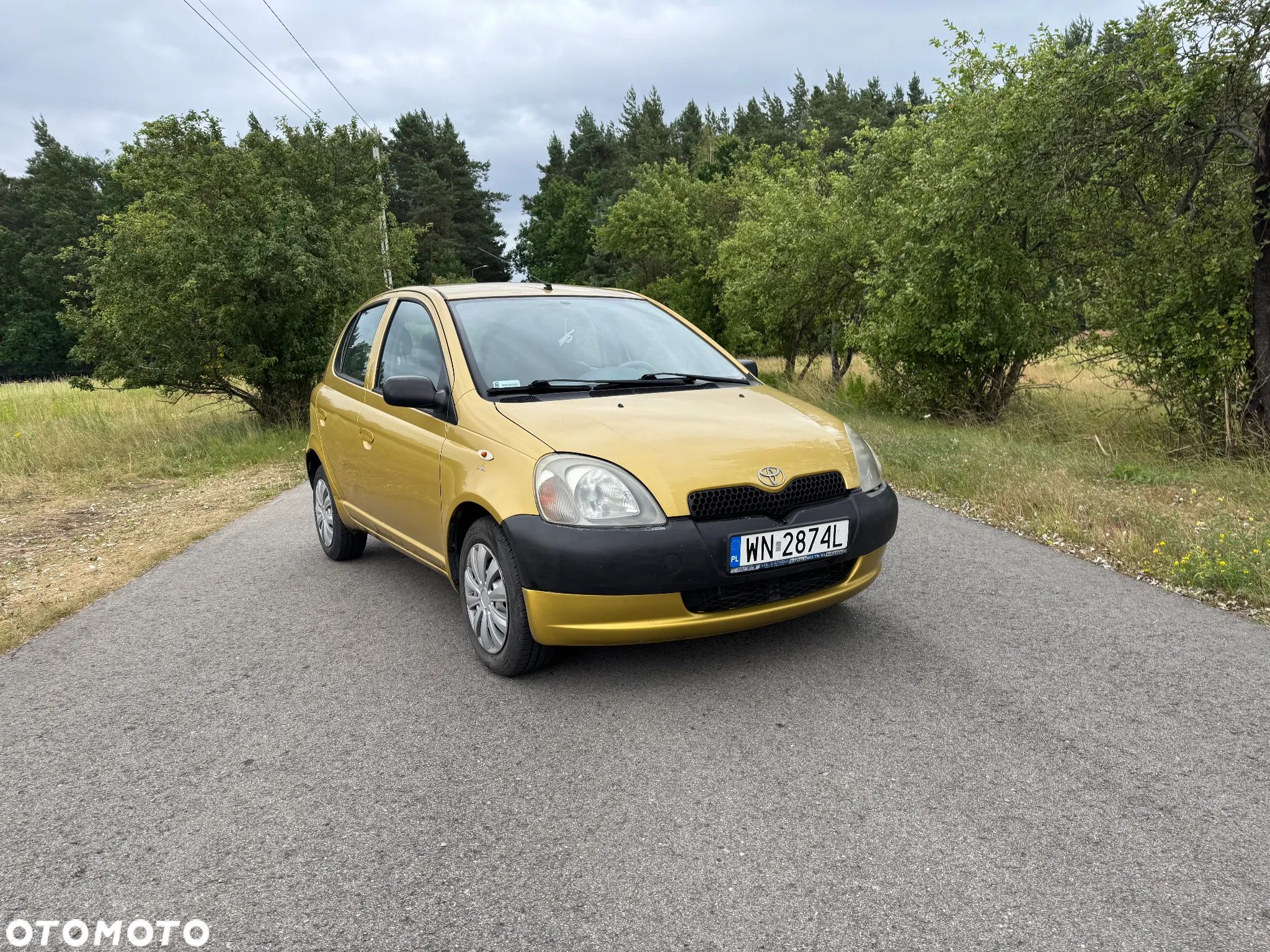 Toyota Yaris 1.0 Base - 1