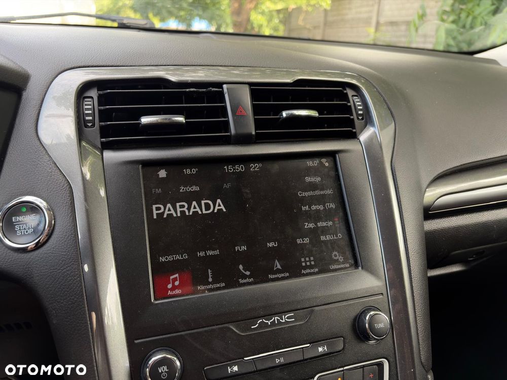 Ford Mondeo 2.0 Hybrid Titanium - 24