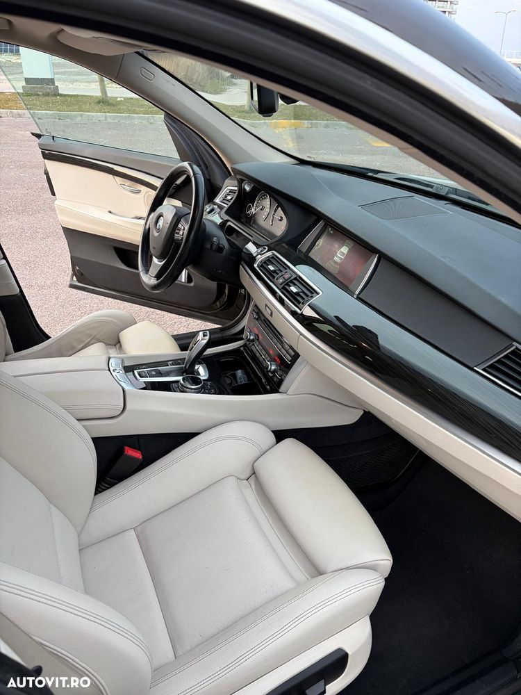 BMW Seria 5 520d Aut. Luxury Line - 11