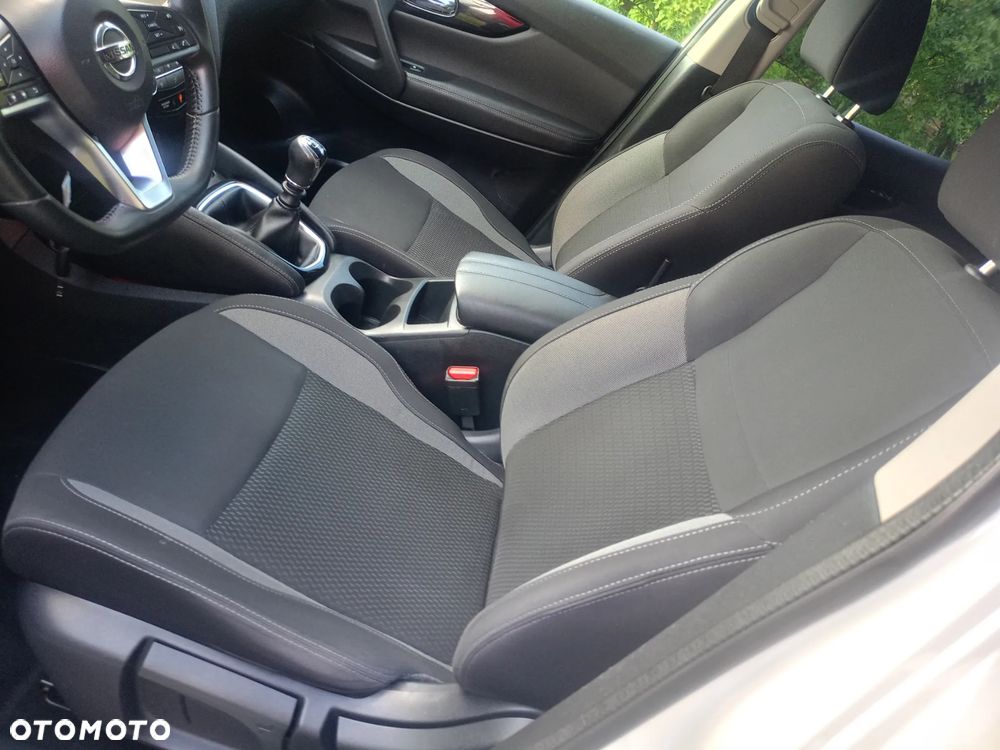 Nissan Qashqai 1.3 DIG-T Tekna - 8