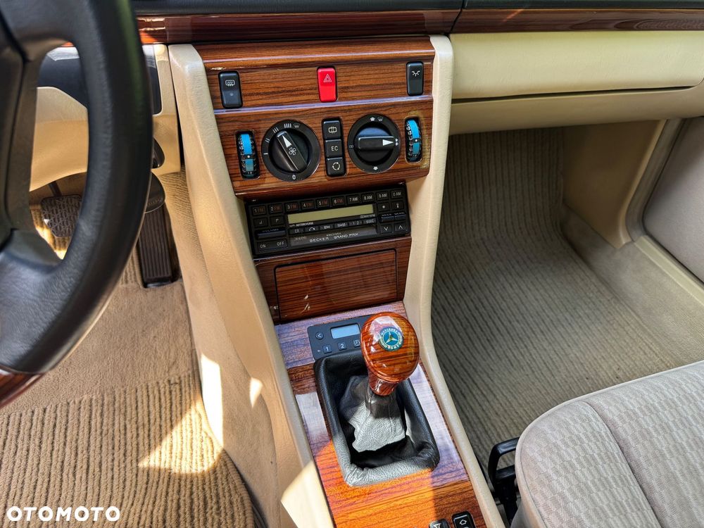 Mercedes-Benz W124 (1984-1993) - 8