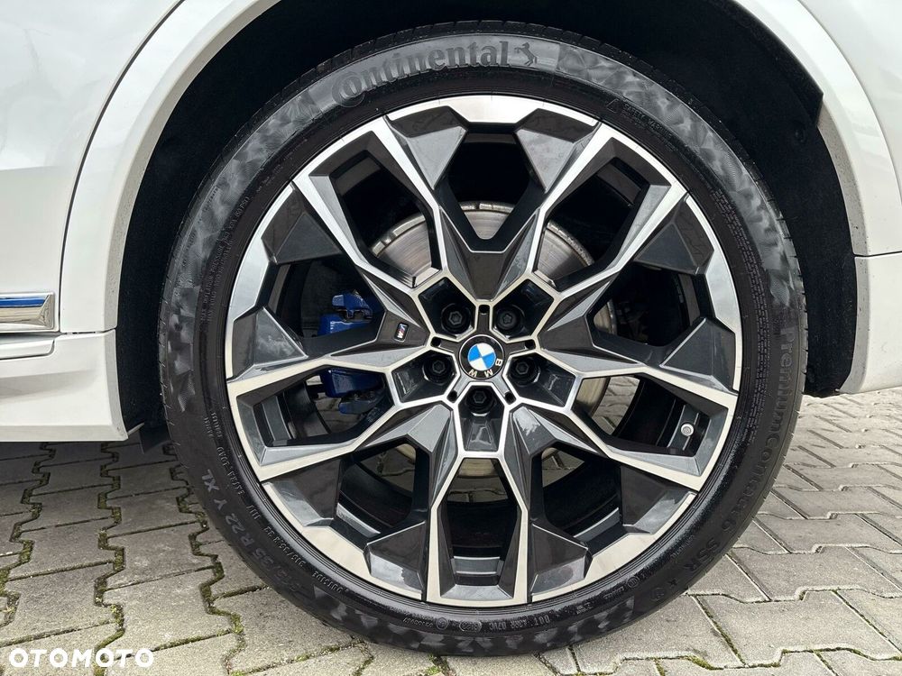 BMW X7 - 9