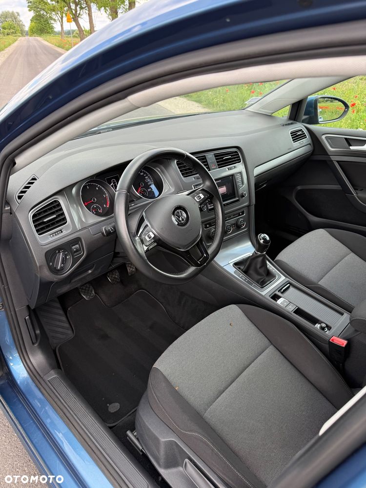 Volkswagen Golf 1.6 TDI BlueMotion Technology Comfortline - 11
