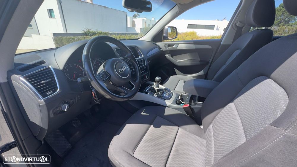 Audi Q5 2.0 TDi Business Line - 6