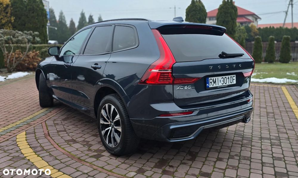 Volvo XC 60 B5 B AWD Plus Dark - 5