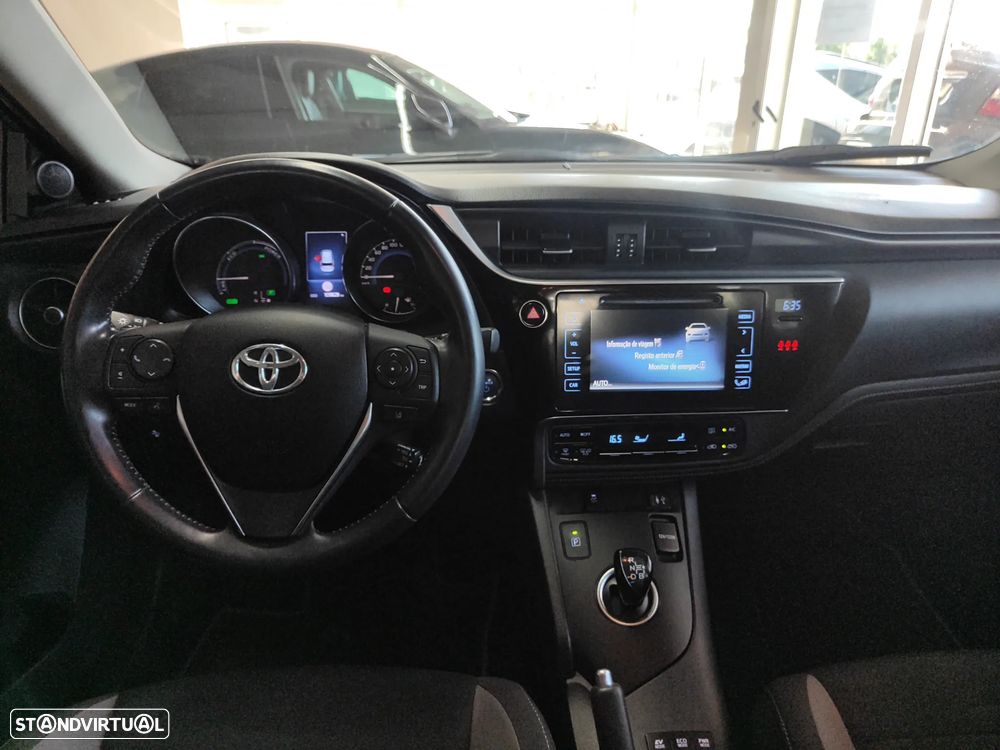 Toyota Auris Touring Sports 1.8 HSD Comfort +P.Techno+P.Sport - 38