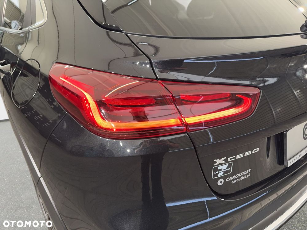 Kia XCeed - 12