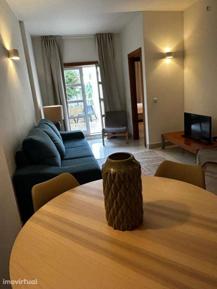 Apartamento com 1 quartos - localizado em Cedofeita Porto - Grande imagem: 3/9