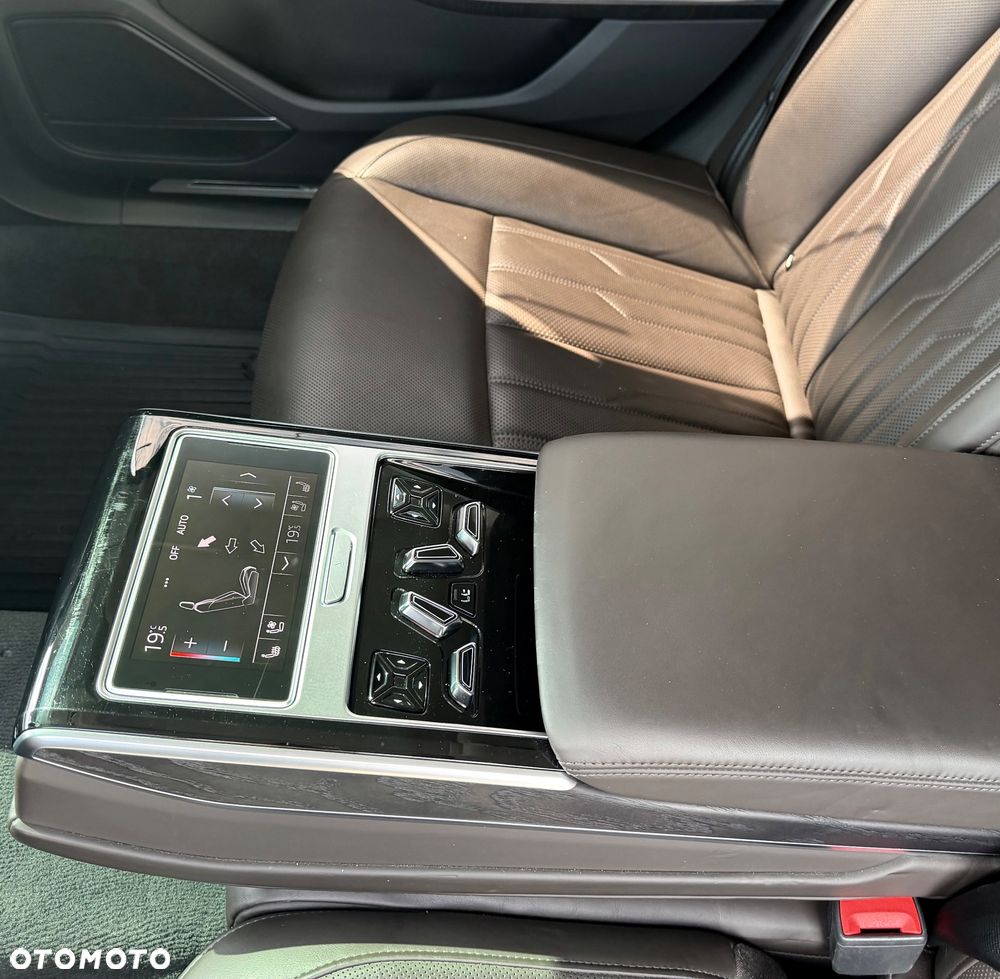 Audi A8 L 55 TFSI quattro tiptronic - 8