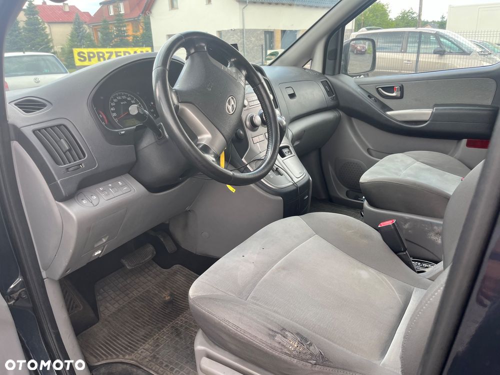 Hyundai H-1 ver-2-5-crdi-travel-trend - 11