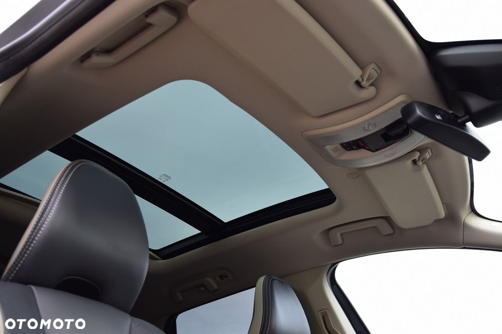 Volvo XC 60 D5 AWD RDesign - 17