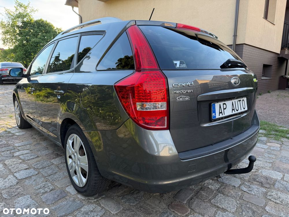 Kia Ceed 1.6 CRDi 90 ISG Spirit - 3