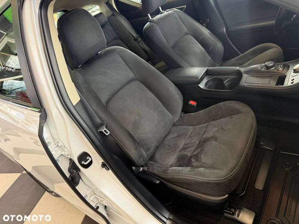 Lexus CT - 15