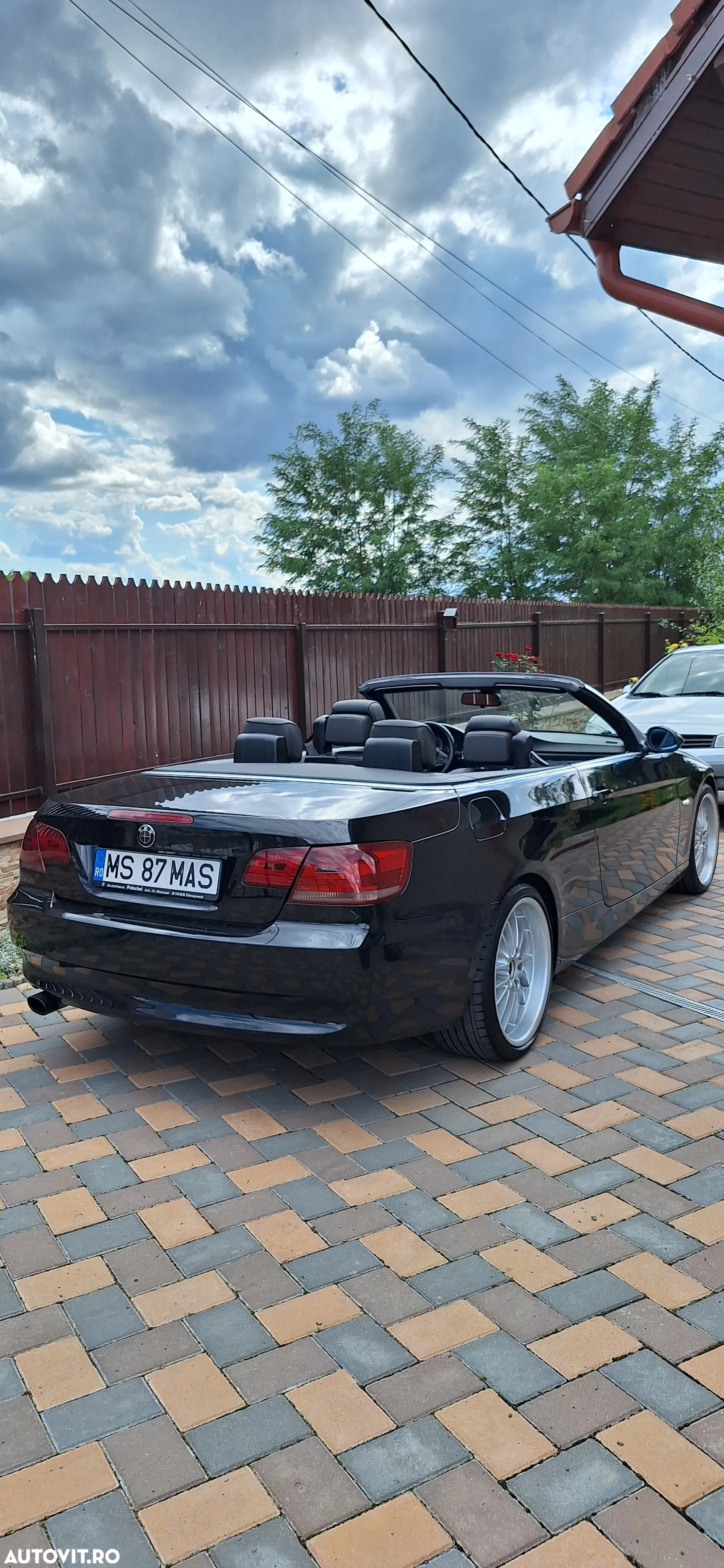 BMW Seria 3 320i Cabrio - 4